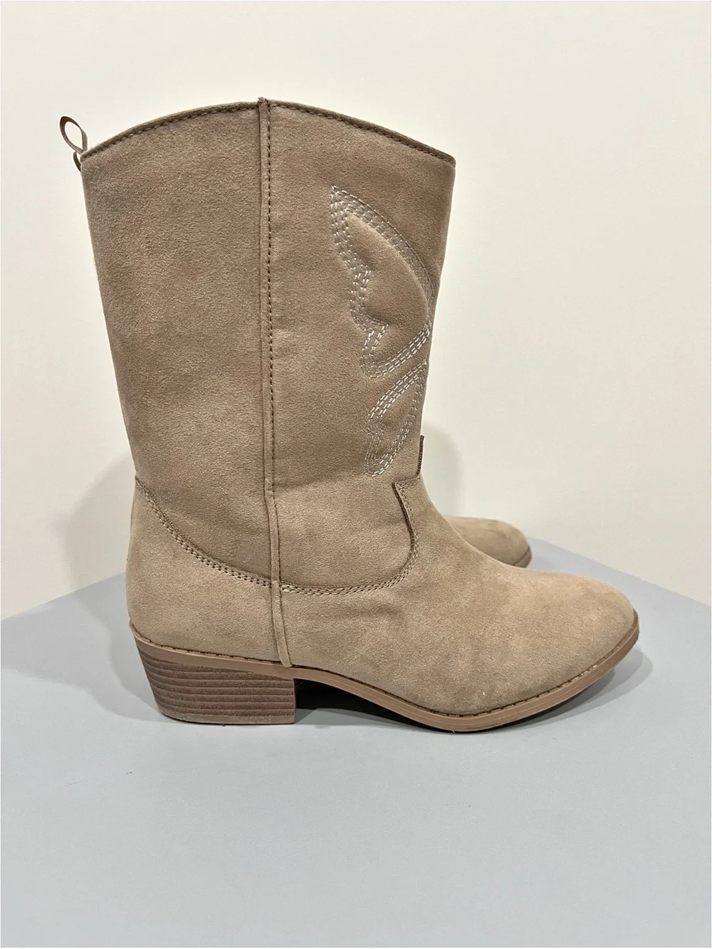 Old Navy Girls Tan Faux Suede Western Cowboy Boots Size 5 Youth Embroidered